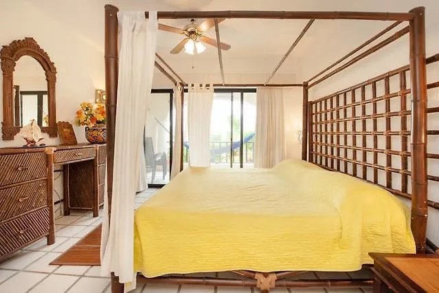 Xaman Ha Condominiums Playa del Carmen Aparthotel